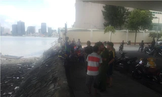 Lực lượng chức năng điều tra vụ việc.