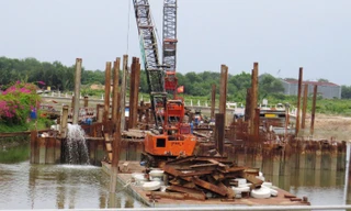 Dự án 6 cống ngăn triều 10.000 tỷ ngưng thi công.