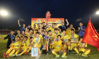 SLNA vô địch U15 Quốc gia sau cuộc 'đấu súng' cân não