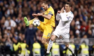 Hậu vệ Juventus: 'Real đã trả bao nhiêu tiền cho trọng tài'