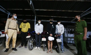 Nhóm thanh niên đua xe, dương tính với chất ma túy 