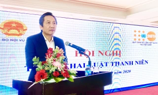 Thứ trưởng Bộ Nội vụ Trần Anh Tuấn phát biểu khai mạc hội nghi