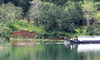 Bờ kè vừa bị tháo dỡ