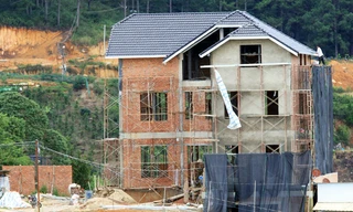 Xây biệt thự không phép ở khu vực Quảng Thừa