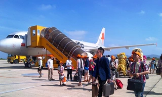  Du khách đến Đà lạt bằng đường hàng không 