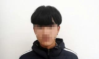 nam thiếu niên Trần Nông Anh D.