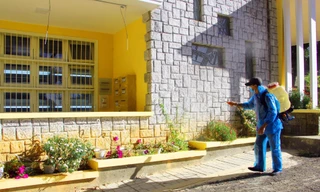 Khử trùng, diệt khuẩn tại ĐH Đà Lạt