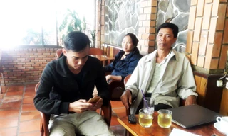 Người thân của các thiếu nữ mất tích lo lắng bất an