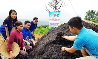 chuyển giao công nghệ ủ phân từ vỏ cà phê cho đồng bào K'Ho