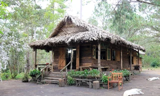 Dựng nhà trái phép tại "phim trường" Secret Garden