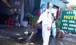 Phun hóa chất khử khuẩn ở Cát Tiên