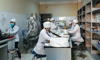 Nơi sản xuất khẩu trang của nhà trường