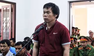 Hà "đen" ra tòa