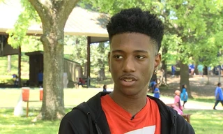 Thủ khoa vô gia cư nhận học bổng hơn 3 triệu USD