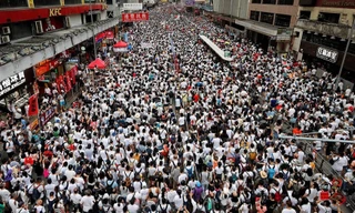 Hong Kong: Số người biểu tình tăng kỷ lục, thủ lĩnh 'Cách mạng ô' ra tù