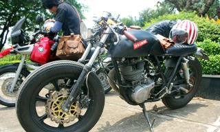 Yamaha SR500 độ kiểu 'cà phê bụi' ở Sài Gòn