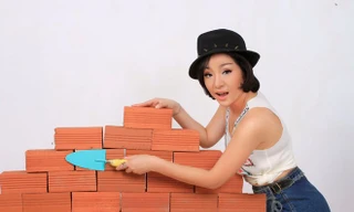 Thúy Nga mặc cá tính làm công nhân xây dựng