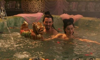 Màn ảnh Hoa ngữ chuộng mốt nam nữ tắm chung