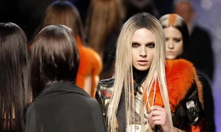  Andreja Pejic tham gia trình diễn bộ sưu tập của Jean Paul Gaultier hồi năm 2012 với tư cách là người mẫu nam nhưng mặc đồ nữ. Ảnh: Reuters