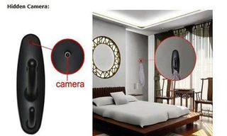 Chiếc móc áo nhỏ gọn, đơn giản cũng có thể ghi lại "hành trình mây mưa" của các khách hàng.