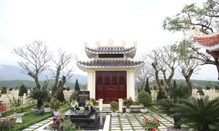 Lăng mộ tiền tỷ của giới nhà giàu ở Hòa Bình