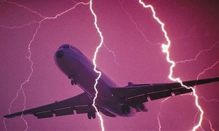  Sét đánh có làm rơi máy bay được không? 
