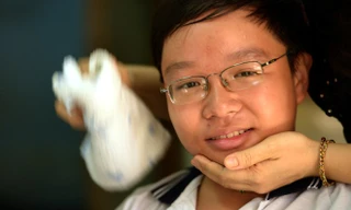 Cuộc sống đơn sơ của thần đồng 13 tuổi