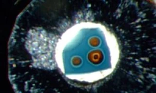 Đá ringwoodite xanh. Ảnh ĐH Northwestern 