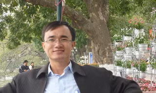 Thầy giáo Nguyễn Mạnh Nghĩa, Khoa Vật lí, Trường Đại học Sư Phạm HN