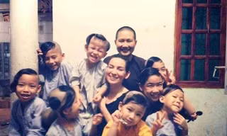 Khoảnh khắc Phi Nhung nằm viện vẫn cố gắng hát tặng khán giả, phút cuối tâm sự: "Mệt quá!"