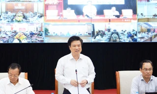 Vì sao yêu cầu thí sinh để đồ dùng cá nhân cách phòng thi 25m?