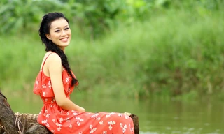 Nữ sinh Sư phạm dự thi Hoa hậu Việt Nam 2012