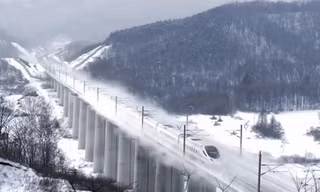 Tuyến đường sắt nào trên thế giới có thể vận hành ở âm 40 độ C?