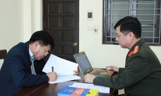 Ông Trần Quốc Dũng tại cơ quan Công an