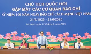 Chủ tịch Quốc hội Trần Thanh Mẫn gặp mặt các cơ quan báo chí