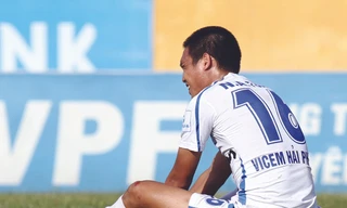 Các đội cuối bảng cùng chìm sâu