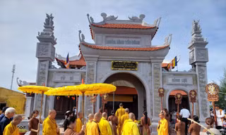 Khánh thành tôn tạo 3 ngôi chùa tại huyện đảo Trường Sa: Thiêng liêng những cột mốc tâm linh 