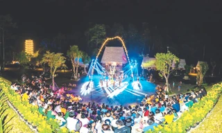 Trải nghiệm khác biệt nơi Cổng Trời Đông Giang 