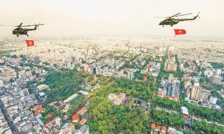 Những khoảnh khắc vàng trên bầu trời 