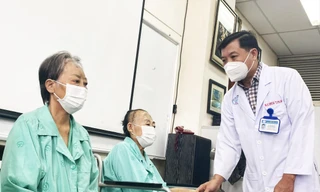 Hậu COVID-19: Bất thường bệnh chết xương