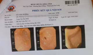 Sau khi mua 2 liệu trình "thần dược" Yakumi, bệnh dạ dày của anh Lê Văn Tường bị nặng hơn và phải nhập viện vào ngày 18/3
