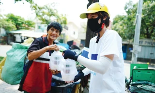 Từ thiện kiểu 'phản ứng nhanh'