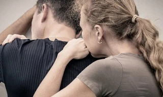 'Yêu' nhiều sẽ nhanh già 