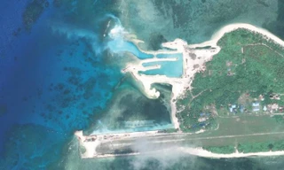 Đường băng và âu tàu Philippines xây dựng trái phép trên đảo Thị Tứ của Việt NamẢnh: AMTI 