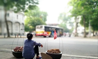 Phía sau những gánh hàng rong: Nỗi niềm ai tỏ… 