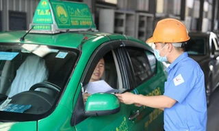 Trung tâm đăng kiểm lo dồn ứ cuối năm 