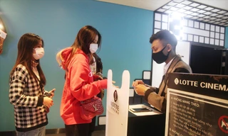 Người trẻ đổ về Bắc Ninh xem phim 