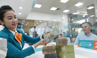 Diễn biến nóng của thị trường tiền tệ