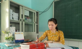 Giáo viên 'chạy sô'