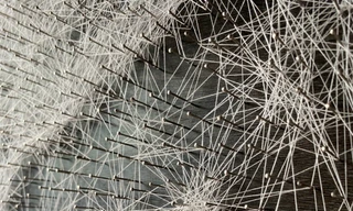 Vẽ tranh bằng đinh với chỉ 